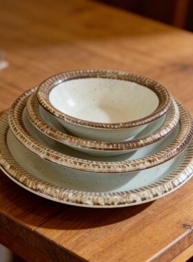 日本制美浓烧粉引陶瓷盘进口侘寂高级风日式复古深盘平盘高颜值盘