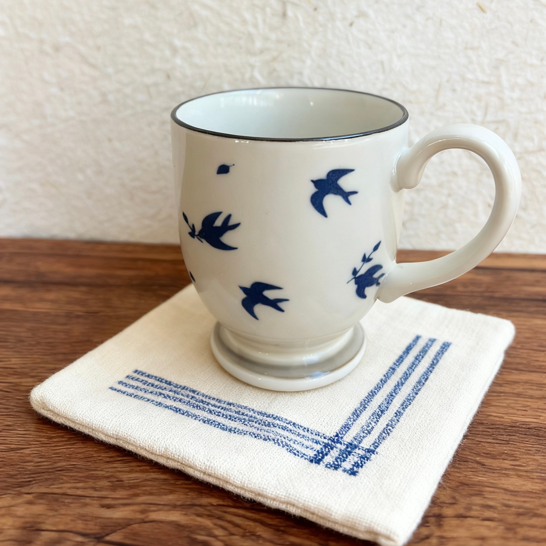 日本进口美浓烧飞燕高脚马克杯