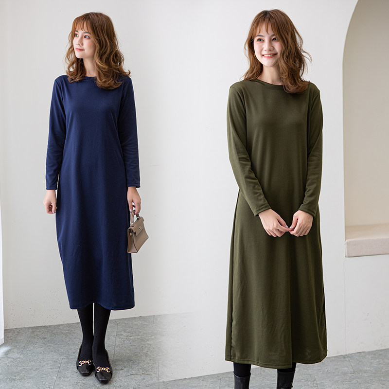 秋冬纯色长袖连衣裙女2020年新款圆领打底裙宽松外穿百搭休闲长裙