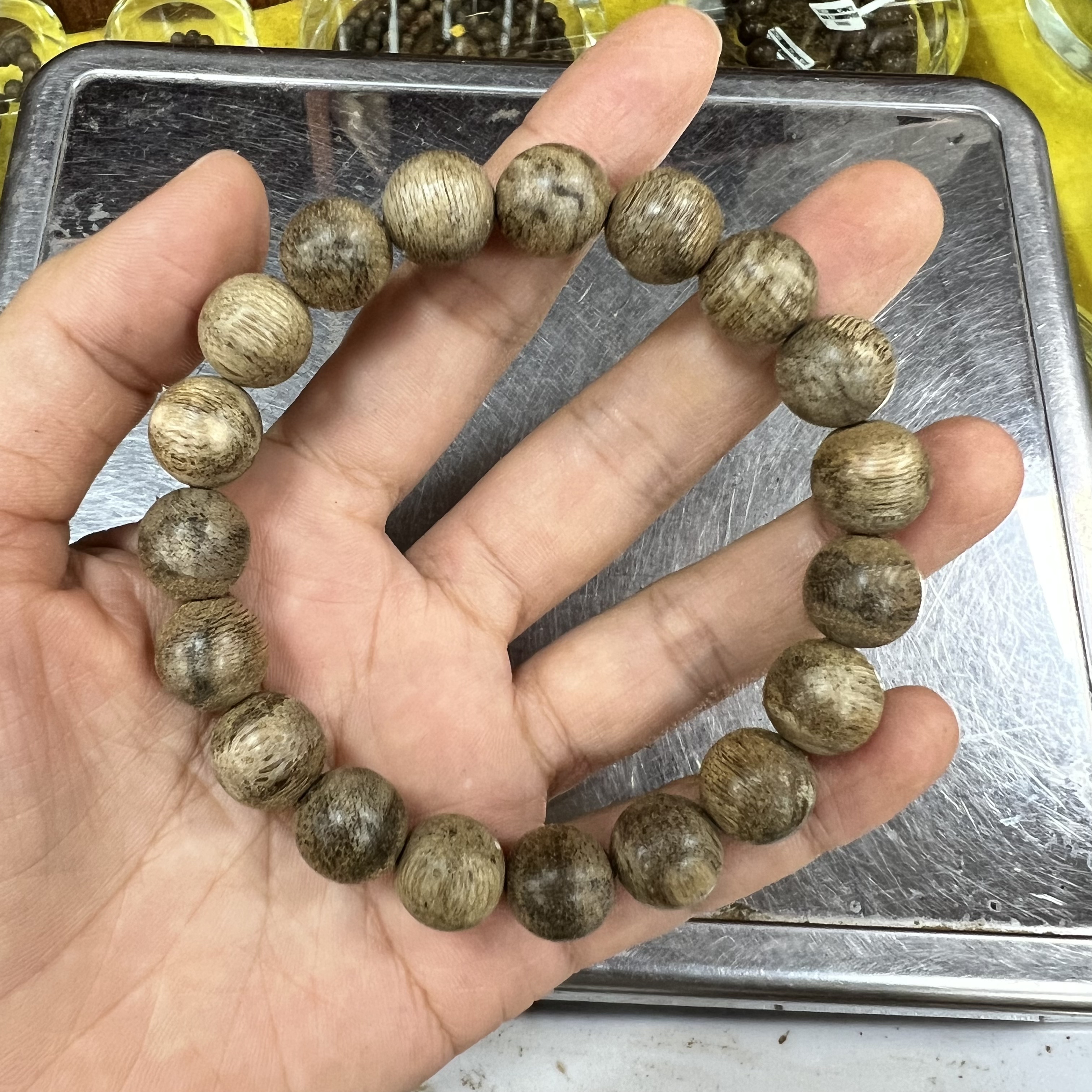 JPZ天然惠安系蜜香树男女沉香手串11.8-12mm 10克重保真