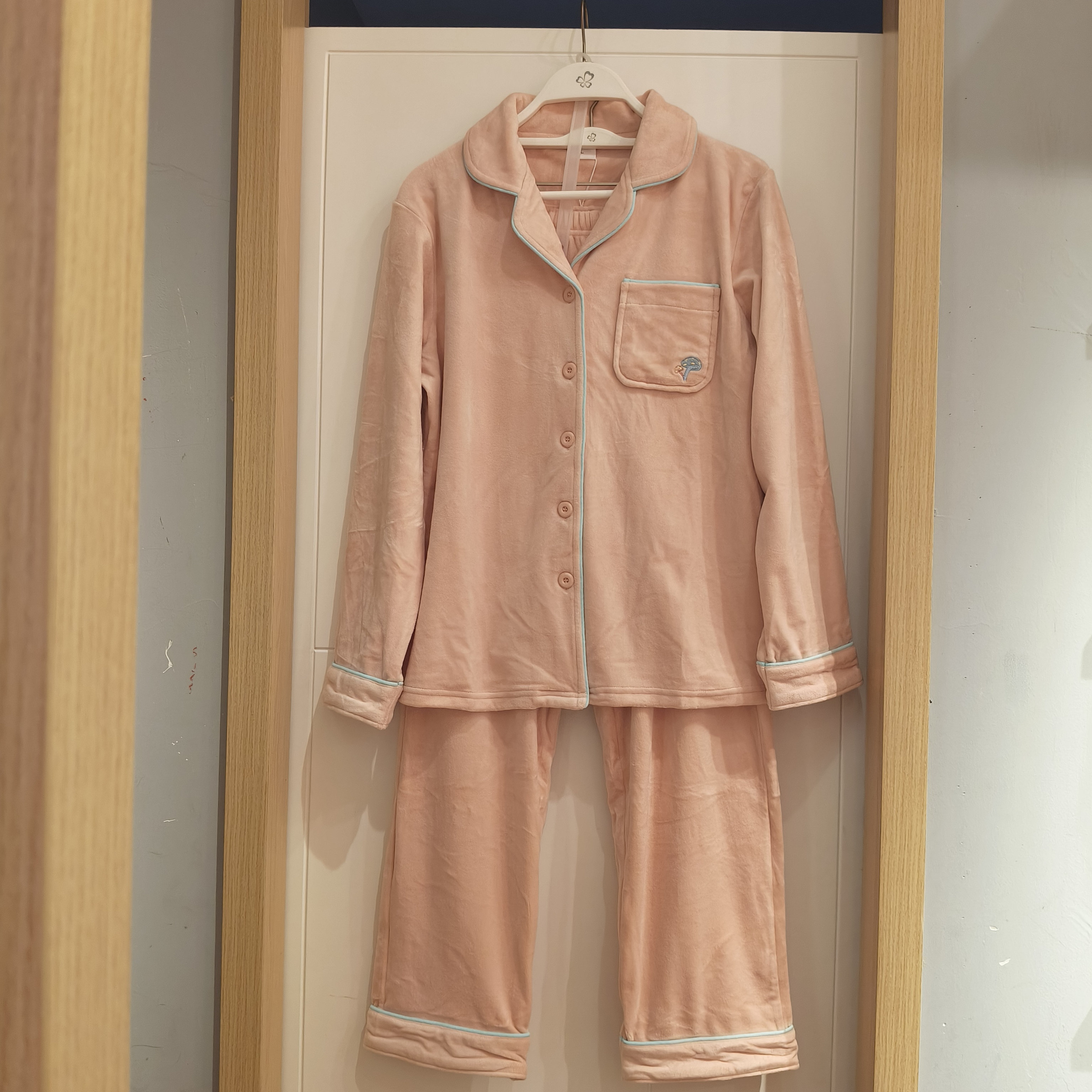 简约海岛绒家居服女舒适保暖开衫