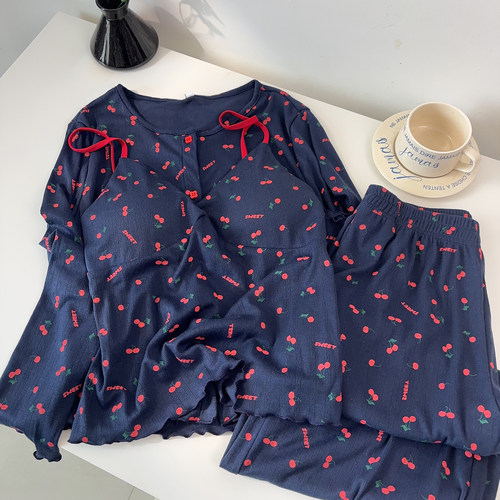 亲肤甜美含胸垫吊带三件套睡衣女