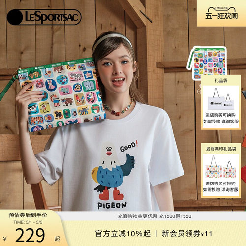 LeSportsac乐播诗新款逗鸭联名夏日T恤搭同款便携手拿收纳包女 - 封面