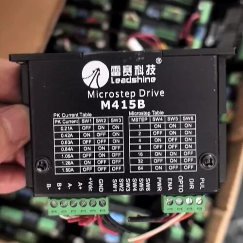 议价雷赛M415B驱动器，实物拍摄成色如图，功能包好，端子配齐，