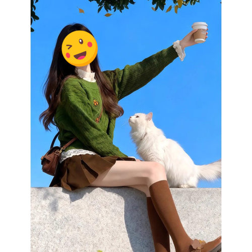 韩系巨好看炸街三件套装女软糯气质绿色毛衣蕾丝打底衫百褶裙