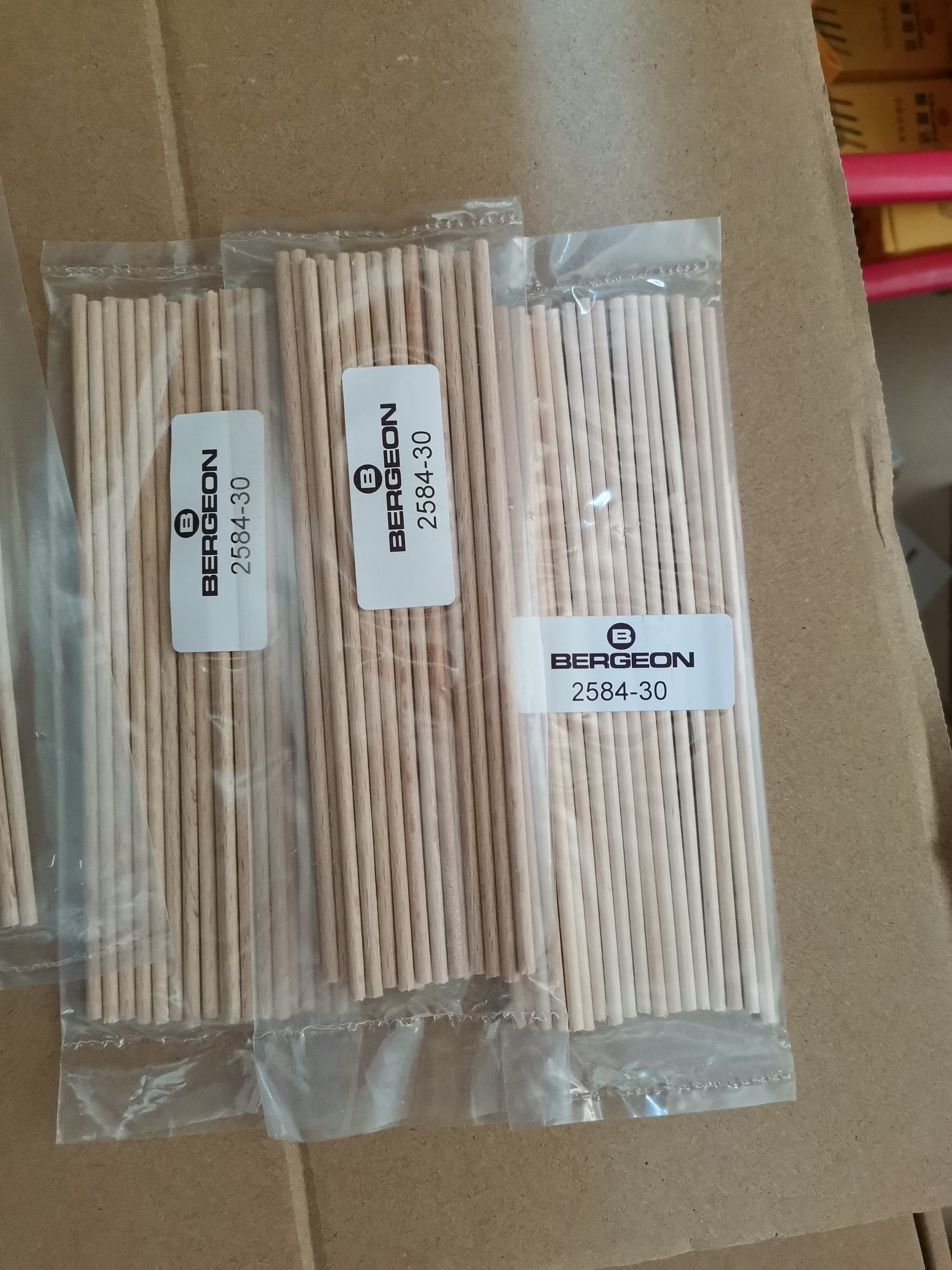 智盛达钟表维修工具吸油清洁机芯图片