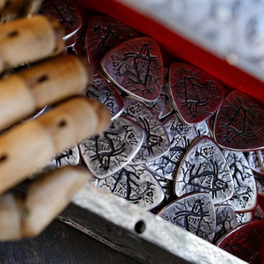 欲望车间专属原创设计手工纯银饰品猪年限量吉他拨片吊坠情侣项坠