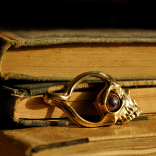 渡鸦工作室原创 吊坠暗黑先锋骷髅18K黄金手工雕刻 浸血之瞳