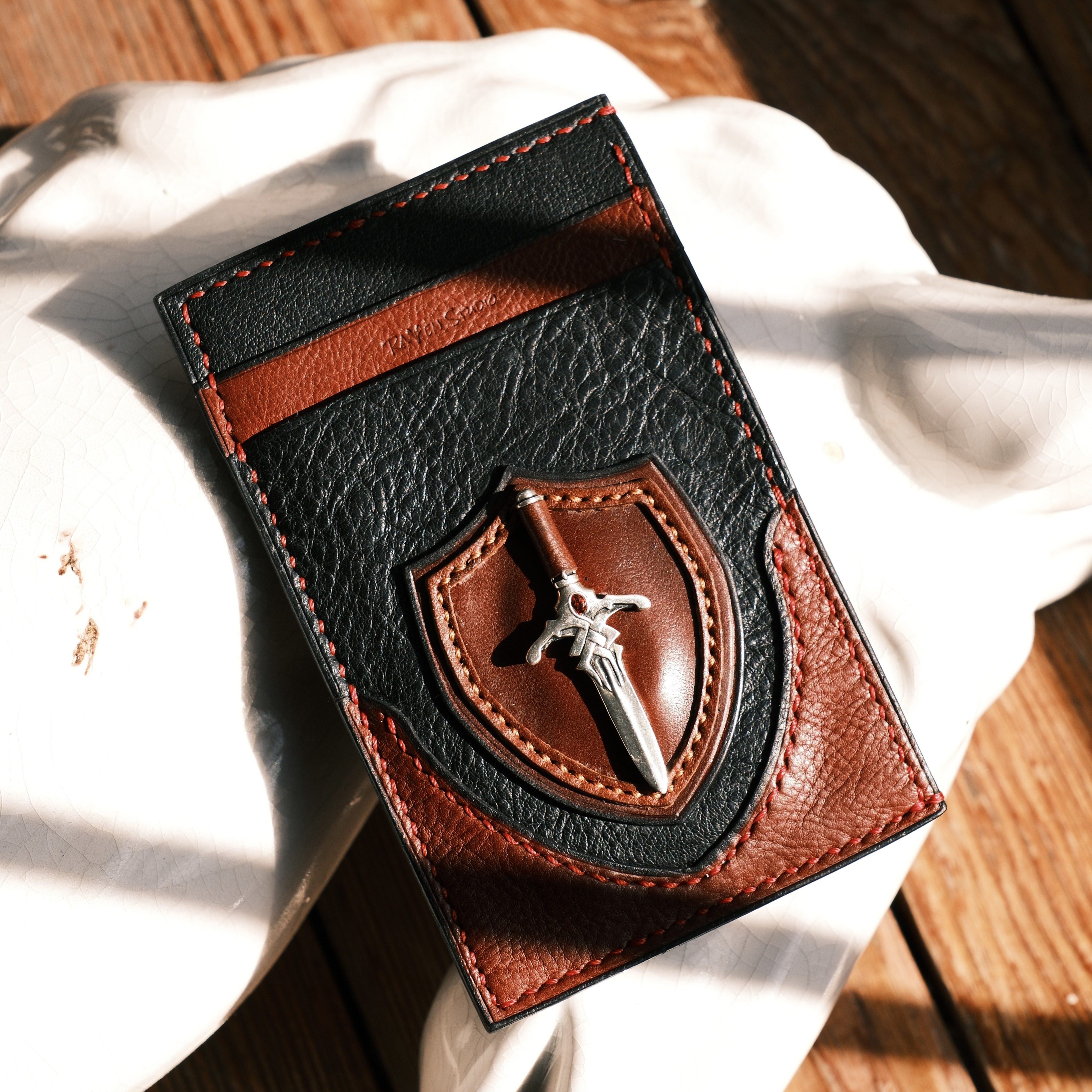 渡鸦12月限定圣剑山原创手工卡包