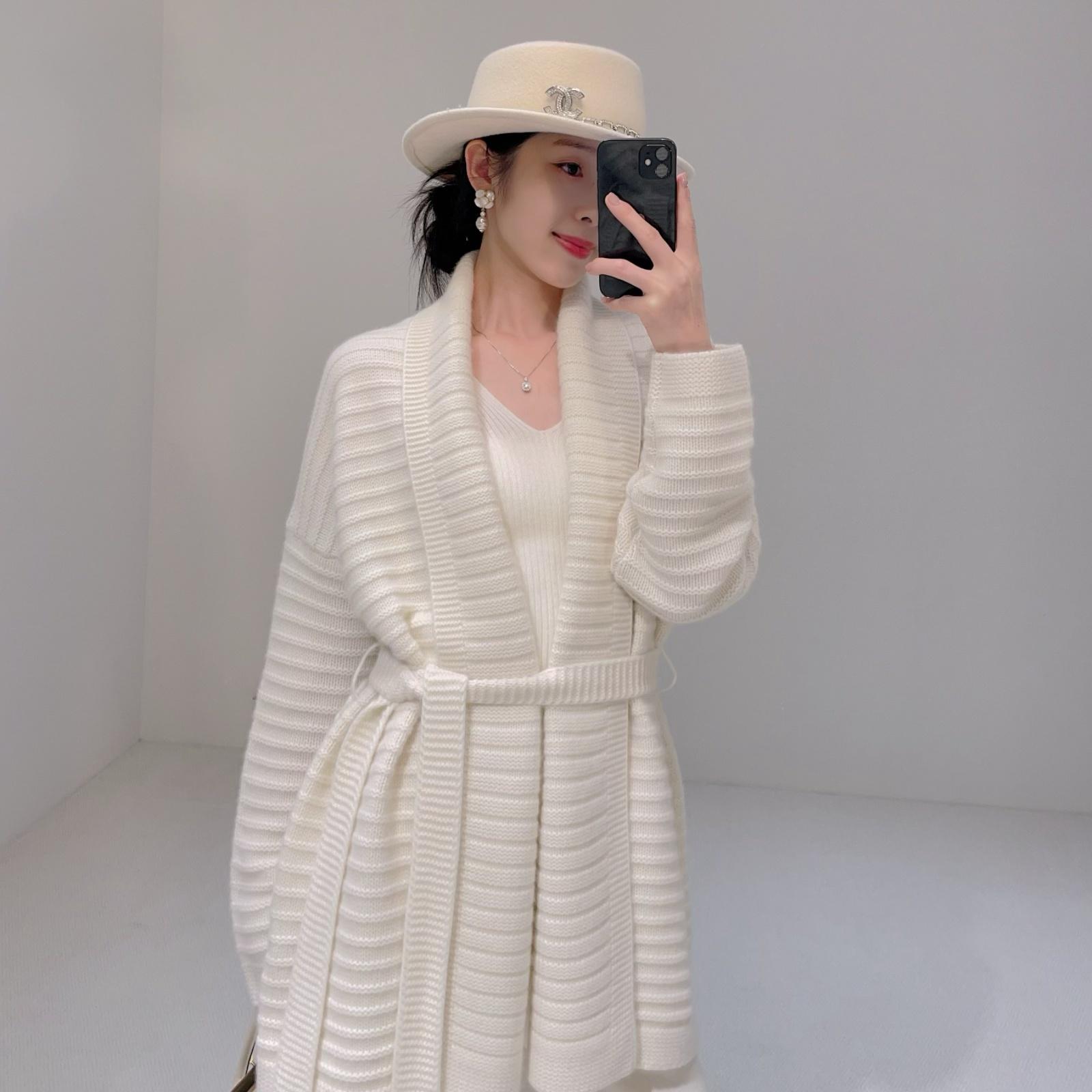 100山羊绒针织开衫羊绒衫