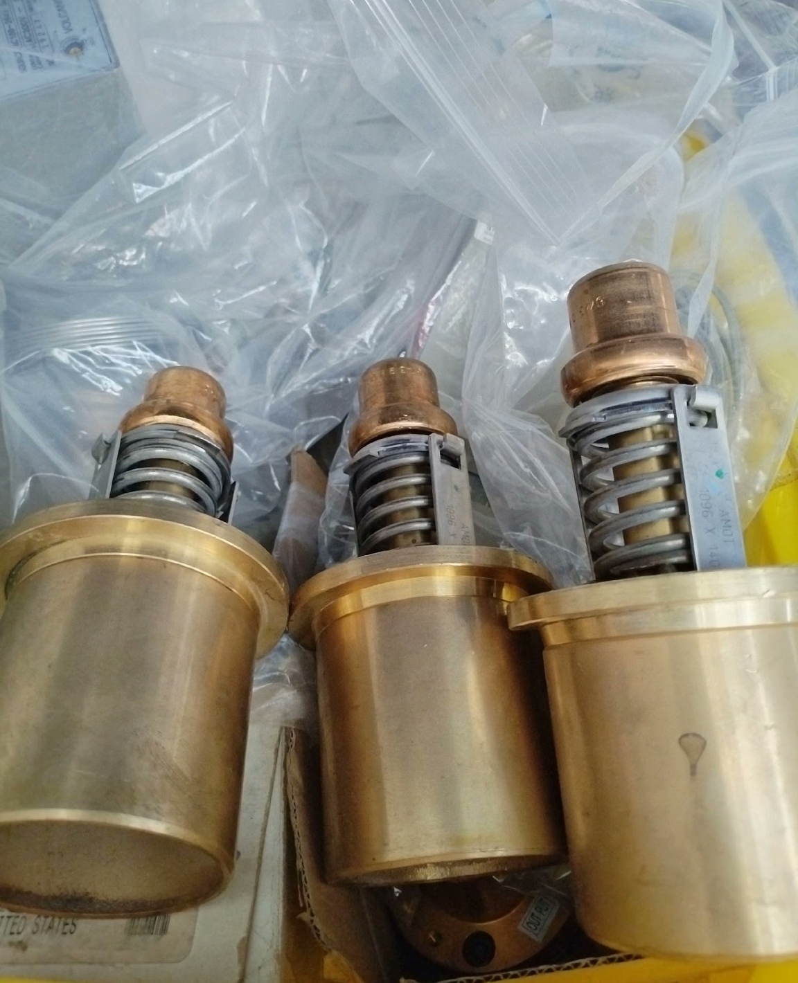 AMOT 1096 X 140 有70℃，62.5℃，76.5℃，55-70℃，86.5℃议价