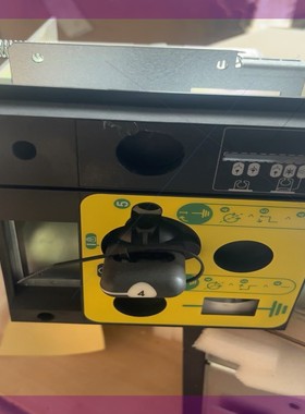 施耐德接地开关操作盒 MVNEX300004 全新的