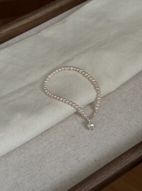 S925纯银天然迷你淡水珍珠手链女款轻奢小众设计感气质百搭手串