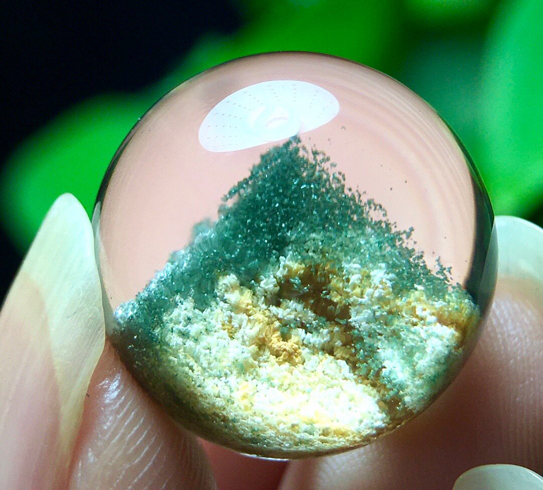 正品天然水晶绿幽灵聚宝盆金字塔颈饰