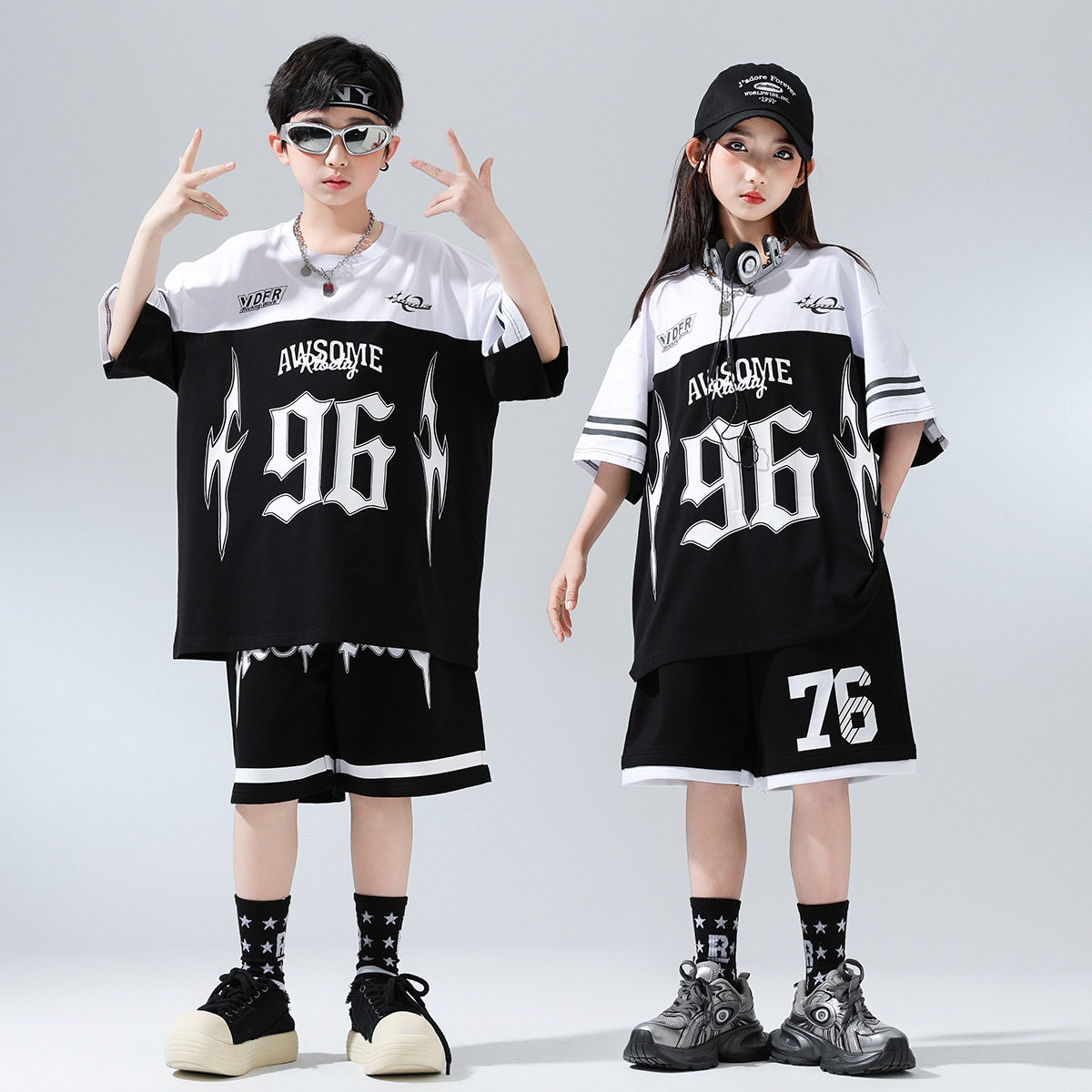儿童街舞潮服hiphop套装少儿嘻哈演出服黑色宽松休闲运动短袖短裤