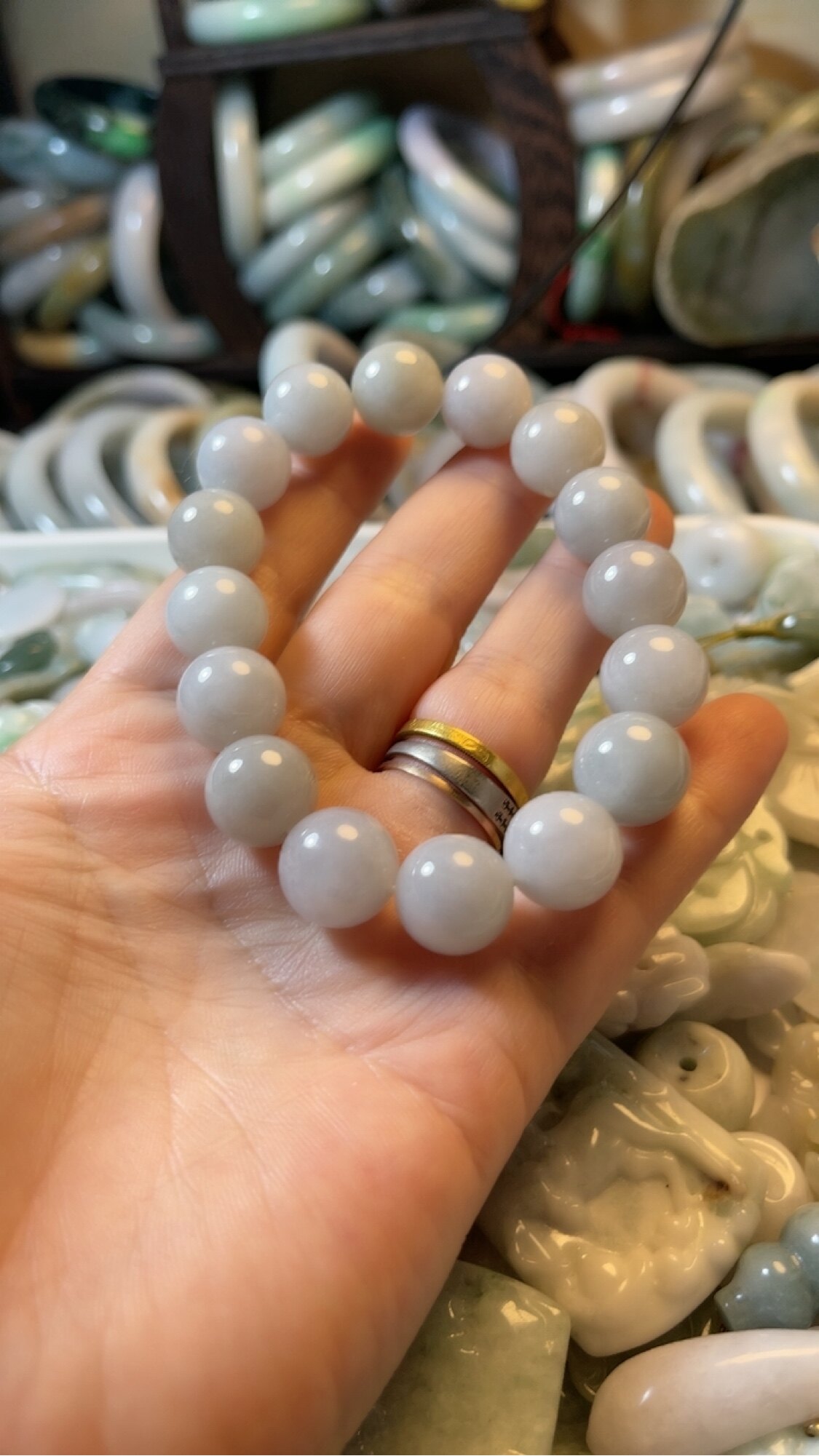 A货翡翠手串