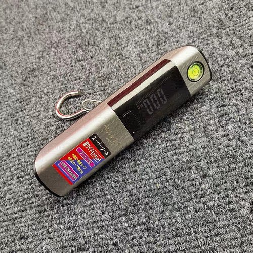 日本50kg便携手提称迷你电子秤 行李秤内置卷尺便携快递称卖菜秤