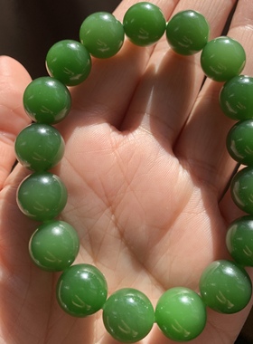 毕业级和田玉碧玉辣阳绿手链俄罗斯七号矿老料肉料手串起荧光12mm