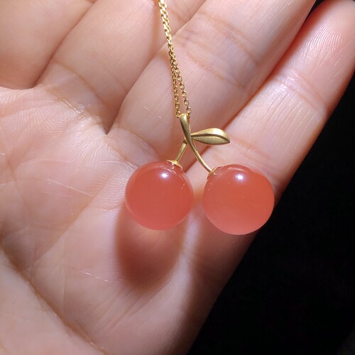 天然原矿无胶无裂无烤色南红浅樱桃红樱桃锁骨坠冰粉吊坠锁骨坠