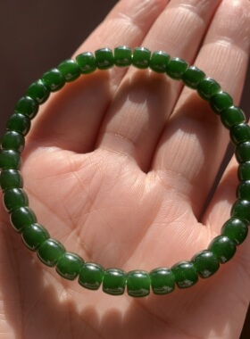和田玉碧玉手链俄罗斯七号矿红皮老料菠菜绿直切手链老形珠无黑点