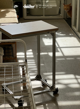 SODA BOX ｜ 博主DIY自制铝型材工业风沙发边几，移动C字边几