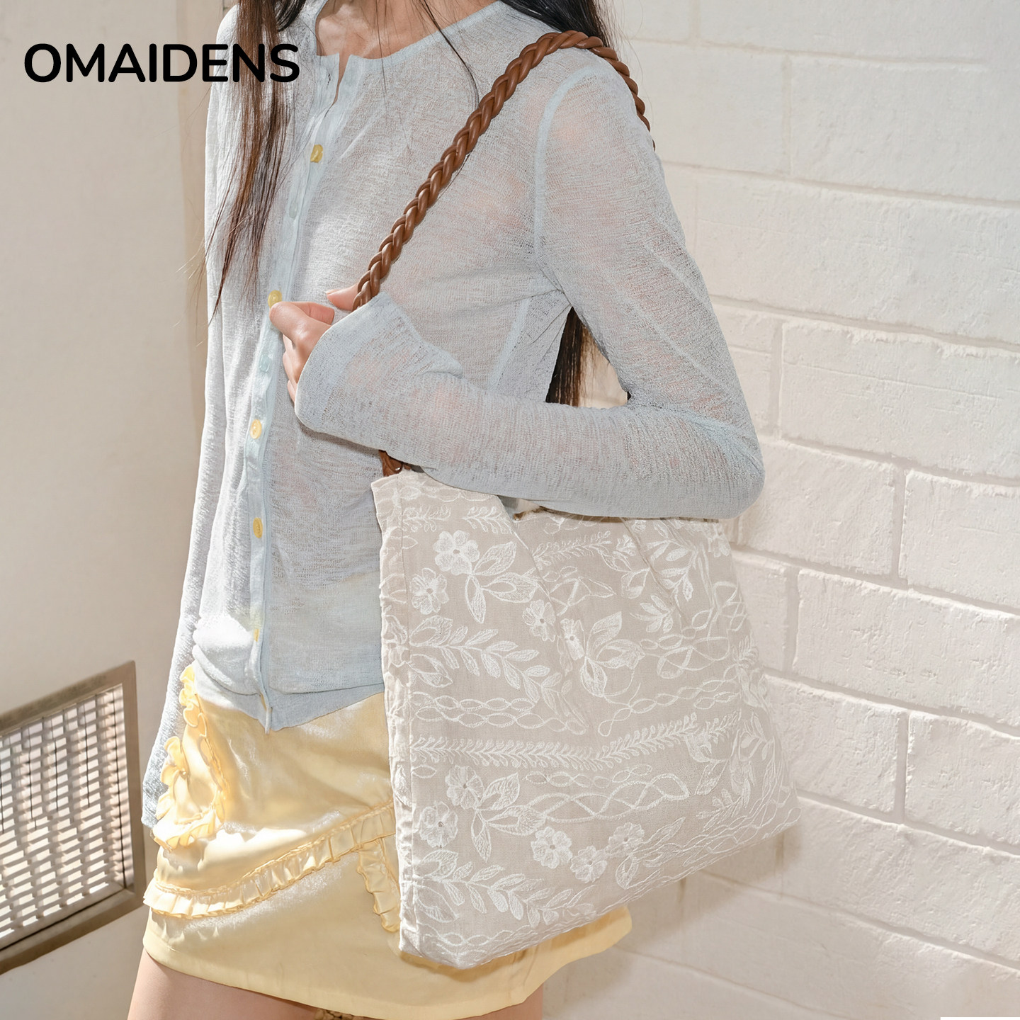 橙子少女复古新中式刺绣单肩包女2026新款亚麻布编织麻花肩带布包