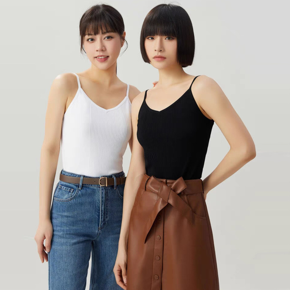 白领哥弟新2025春秋新款简约冰丝针织衫V领竖坑条白吊带背心女