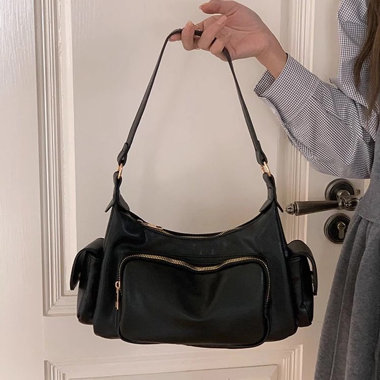 ins辣妹小众黑色复古通勤腋下包