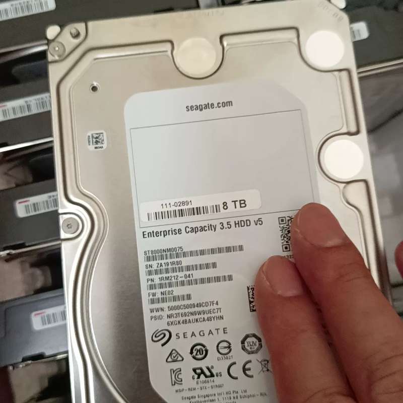 议价ST8000NM0075 8T SAS可维修 - 实物图