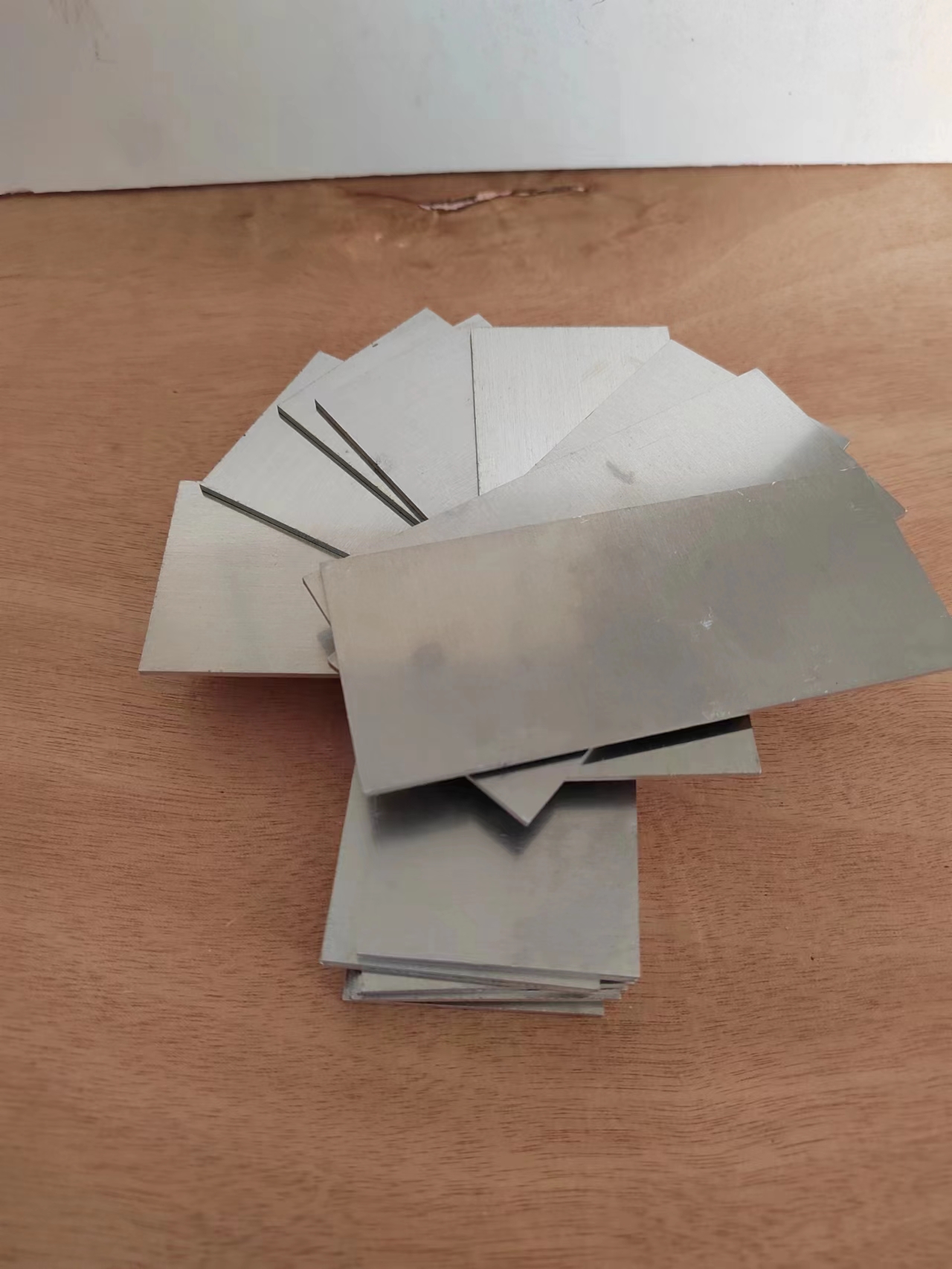 延伸性制样铝板防水涂料干燥时间