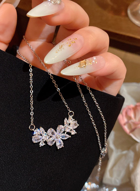 精致微镶锆石花朵项链女百搭小众设计高级感钛钢锁骨链颈链配饰品