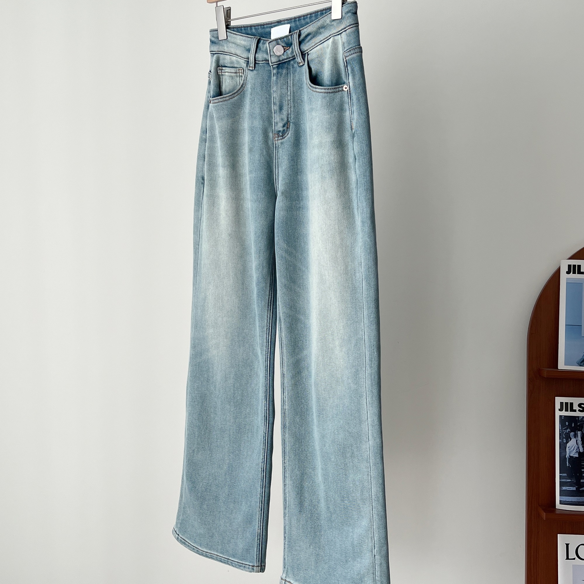 长绒棉环保水洗加绒直筒牛仔裤女