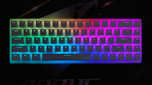 Sk68成品键盘，单模/双模/三模布丁透光键帽 白透/黑透