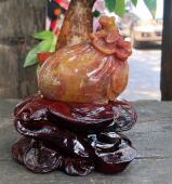 一博海底奇宝天然珊瑚玉老料紫红色立体大花彩花玉化小摆钱袋