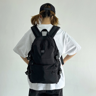 自由大道小众轻便初中高中大学生书包女高颜值ins风双肩包男背包