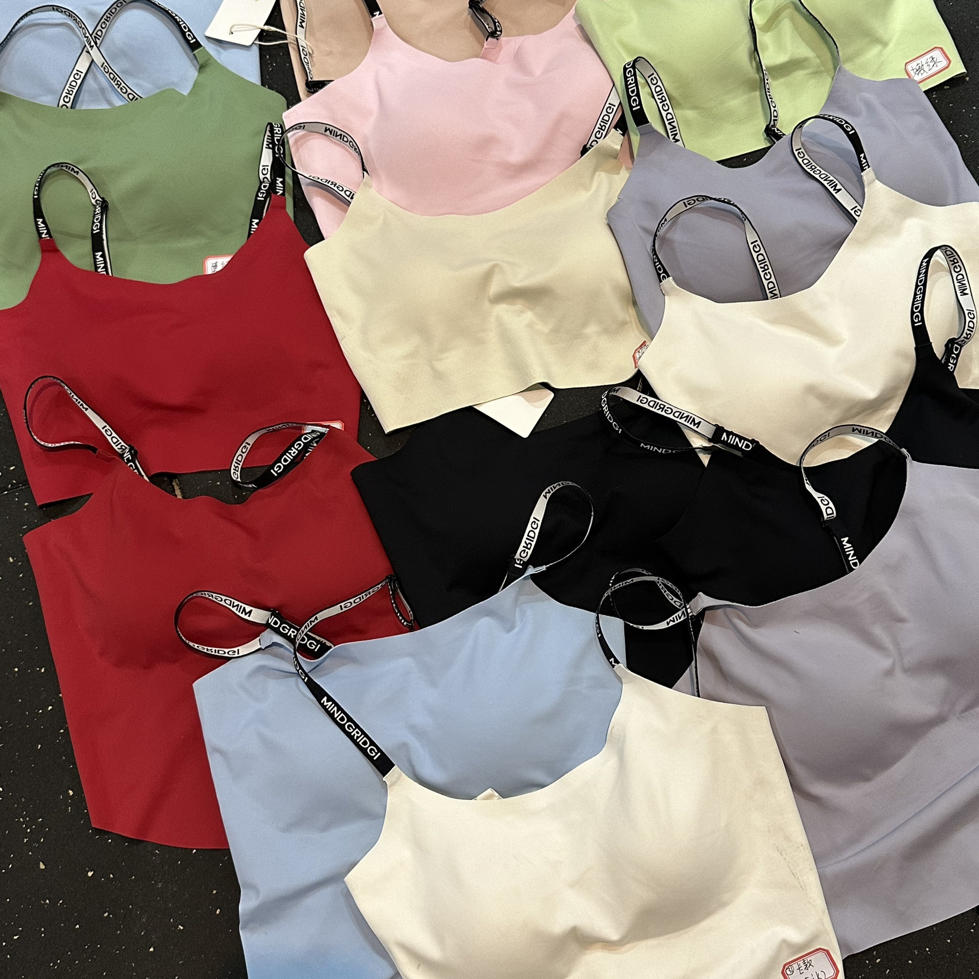 字母MIND肩带无痕奶皮一体杯美背性感大露背运动25AB长25JK-A062