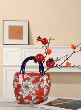 新中式陶瓷花瓶手提包花瓶红色缠枝莲纹家居装饰客厅艺术摆件瓷器