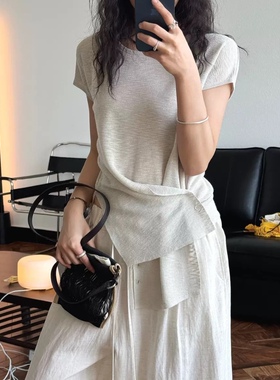 韩系新款时髦设计感短袖纯色针织衫下摆纽扣透气凉爽蓝色显白上衣