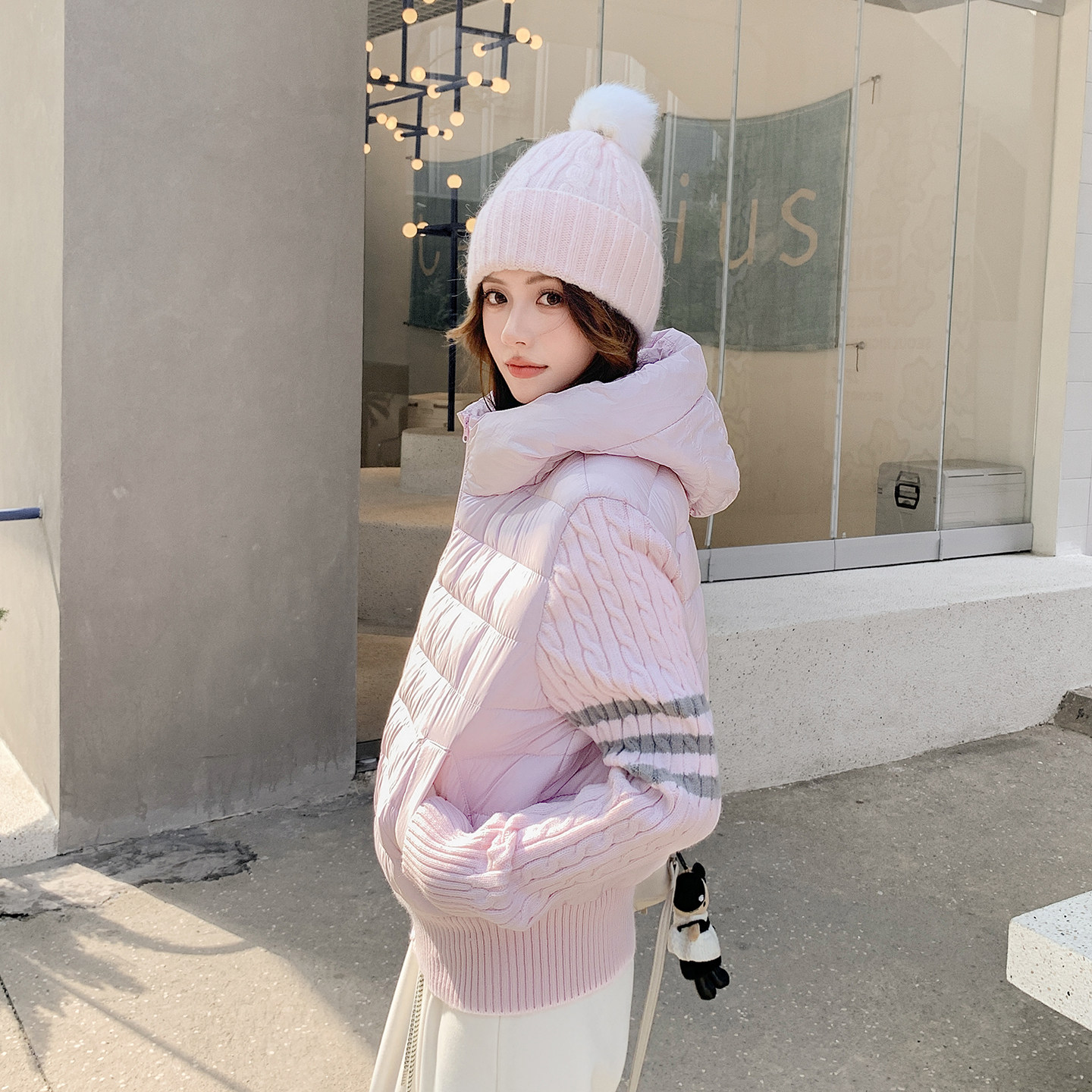 针织袖拼接连帽棉服女轻薄短款2026秋冬新款韩系巨好看的棉袄外套