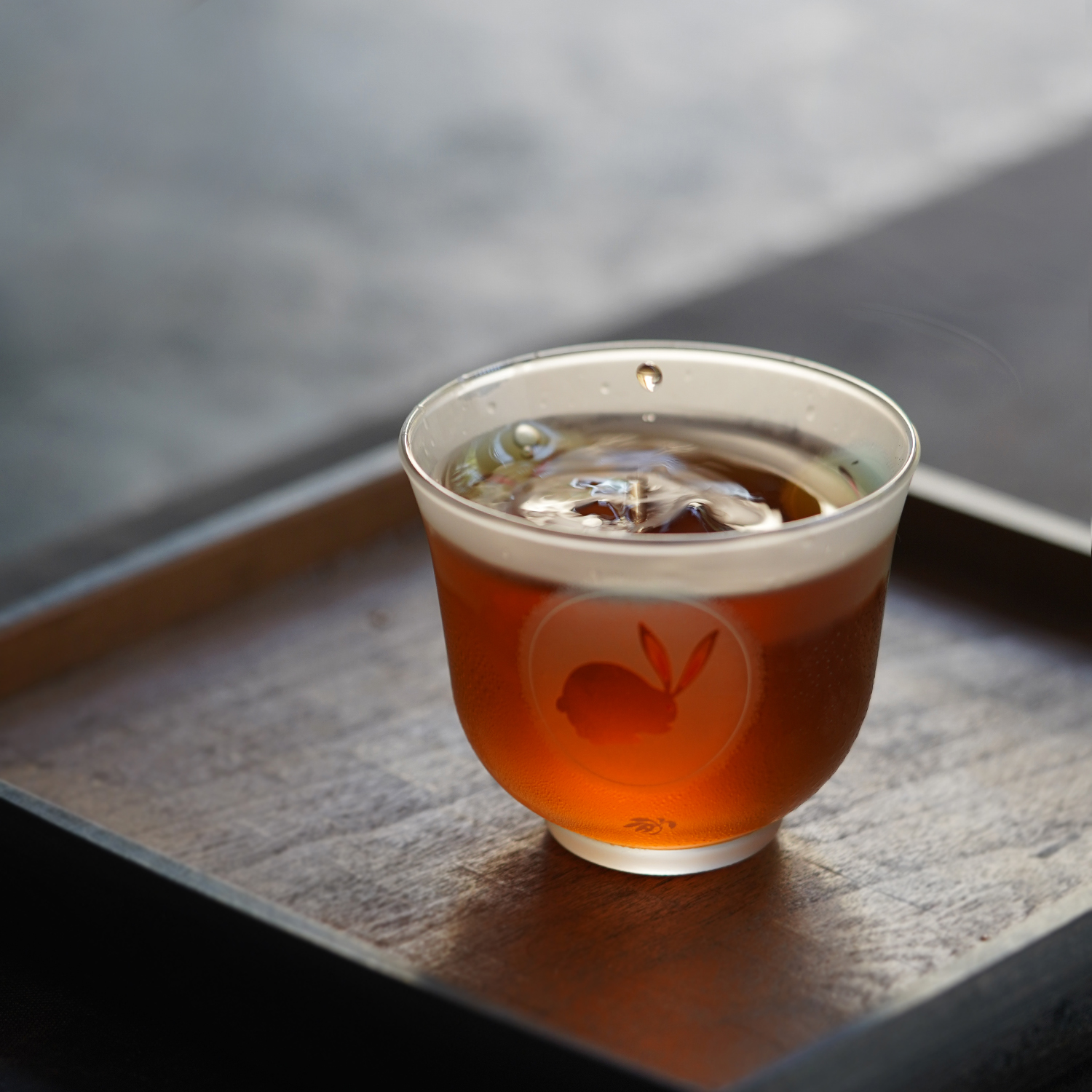 漱繁 香蘭社 磨砂玻璃硝子杯 可爱兔子孤品系列大茶杯 美式手冲杯