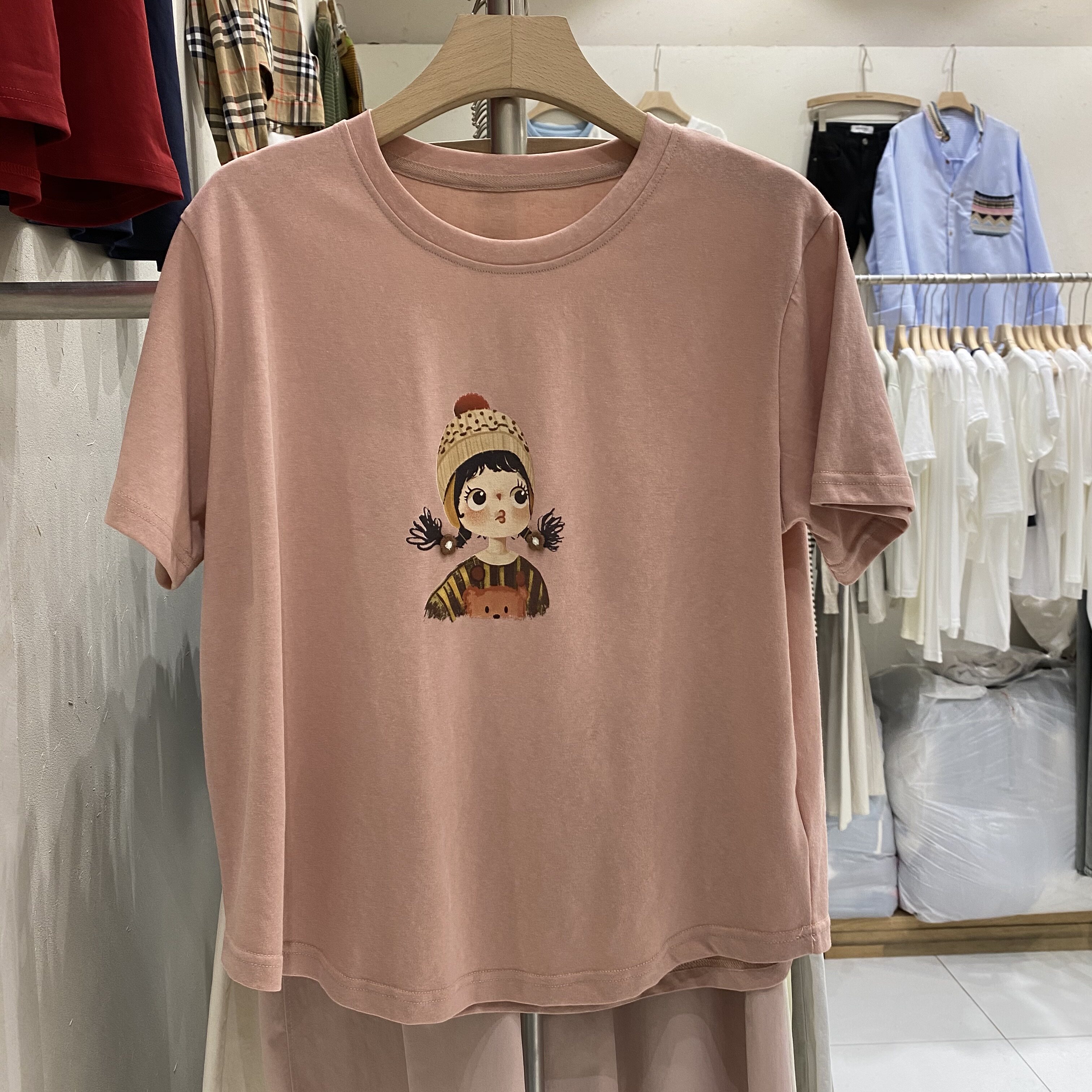 2026夏新款韩版宽松显瘦百搭短袖T恤女休闲时尚减龄圆领上衣均码