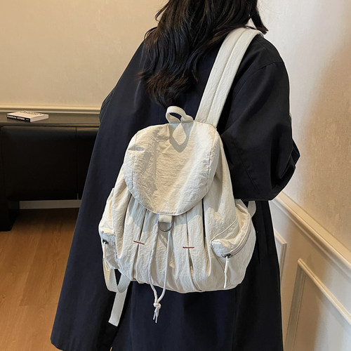 AZN新品户外轻便小双肩背包书包