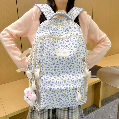 大容量户外运动休闲时尚女双肩包