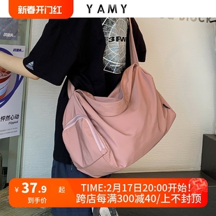 YAMY大容量挎包女健身包行李背包旅游包包大包运动包旅行包斜挎包