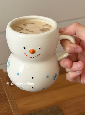 Cutlery 丨胖嘟嘟小雪人陶瓷马克杯大容量可爱冬日圣诞杯礼物