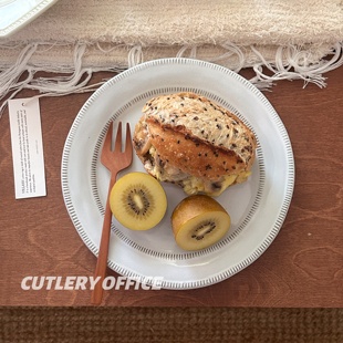 釉下彩 Cutlery 盘子 很像adv 陶瓷高级感西餐早餐盘 复古手作