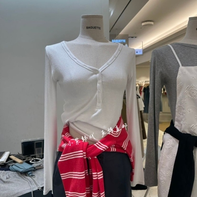 BAGUETTE-P韩国东大门 代购26春新款热卖V领半系扣纯色长袖T恤女