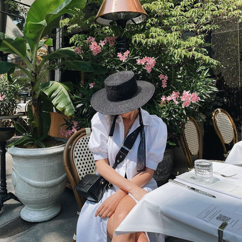 草帽度假法式女春夏平檐帽子