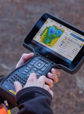 适用天宝 TSC7手簿控制器钢化膜屏幕贴膜保护膜软膜高清膜防刮膜普通软膜