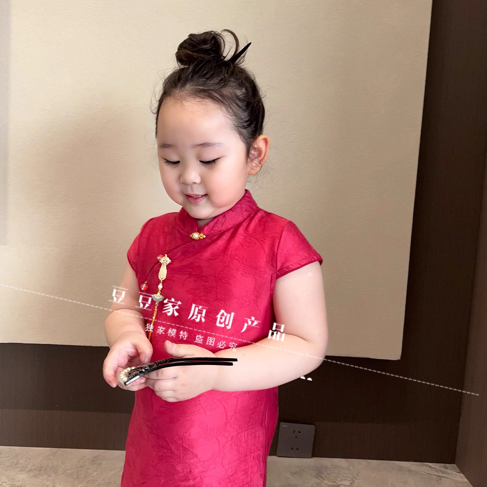 天丝女童旗袍夏季薄小女孩宝宝演出服儿童中国风旗袍红色周岁礼服